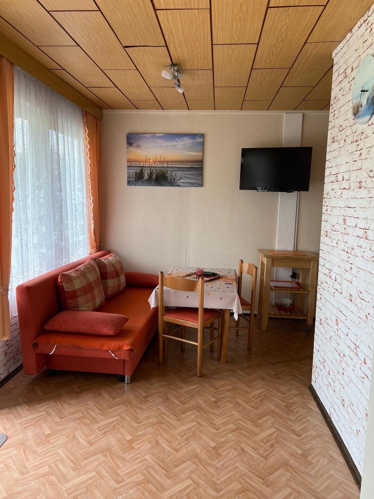 Ferien-Bungalow Im Seebad Ueckermuendeot Bellin Exteriér fotografie